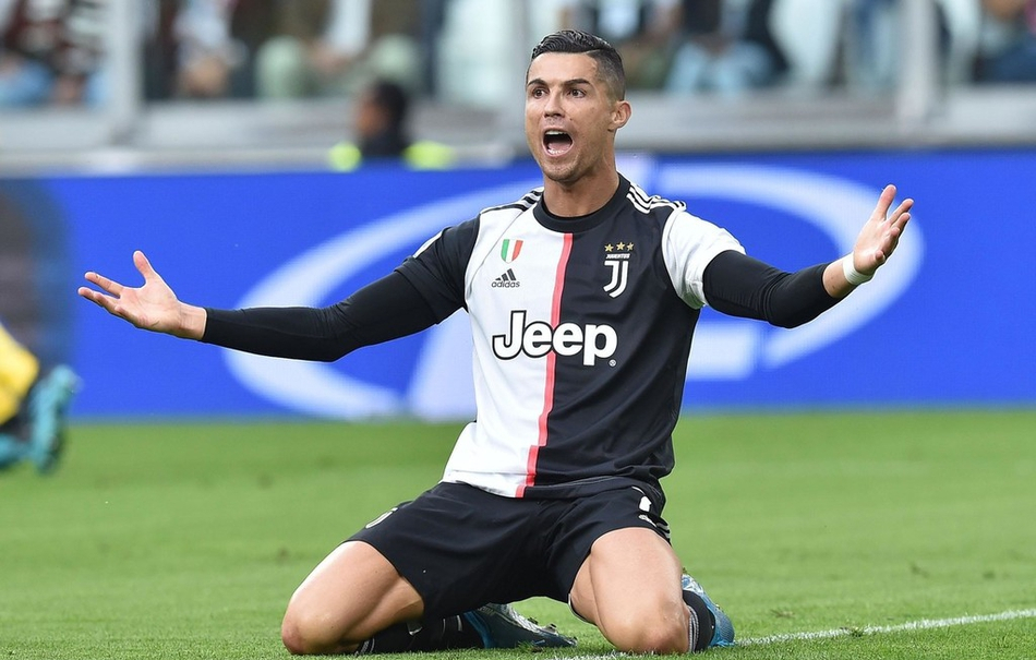 英超：曼联客场2-1击败莱斯特城（英超：曼联客场2-1力克莱斯特城）