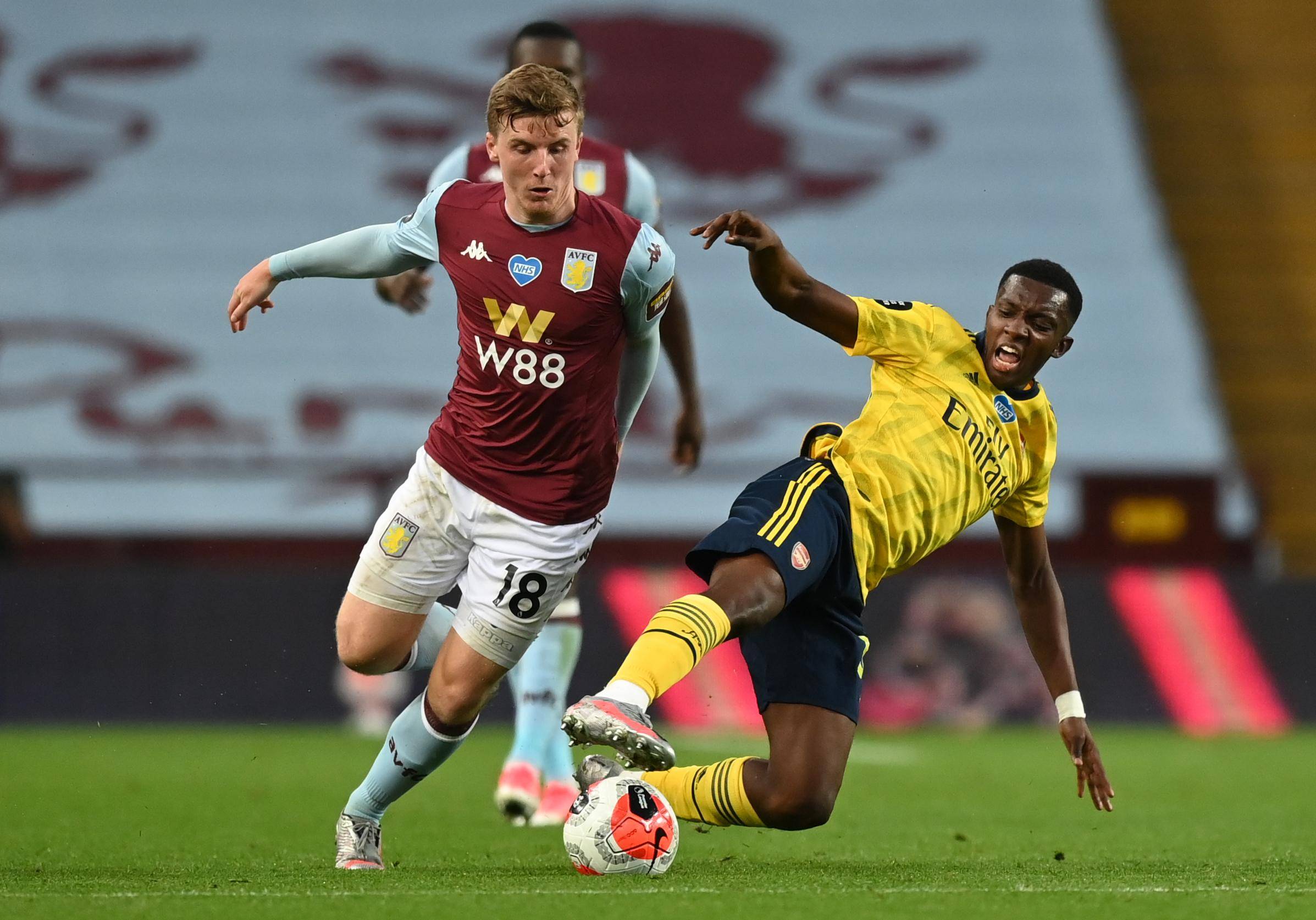 刘殿座获奖感言：感谢每一位身边的人，愿中国足球越来越好（刘殿座领奖致辞：感谢身边每一个人，祝愿中国足球蒸蒸日上）