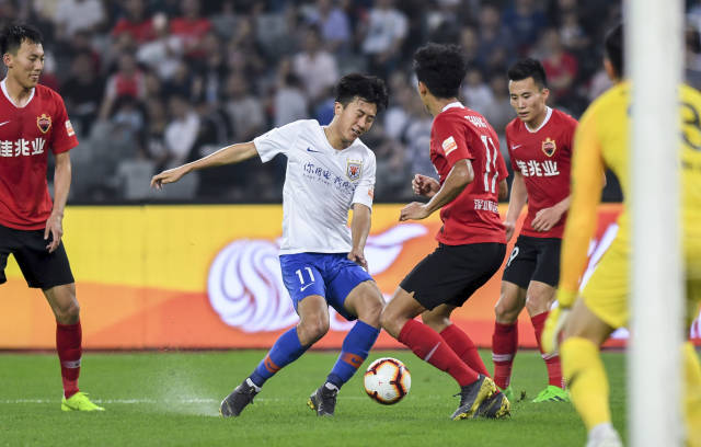 地上足球：曼城放水仍然小胜？只有齐达内能拯救这支皇马！（地上足球：曼城疑留力仍小胜，皇马还能靠齐达内力挽狂澜？）