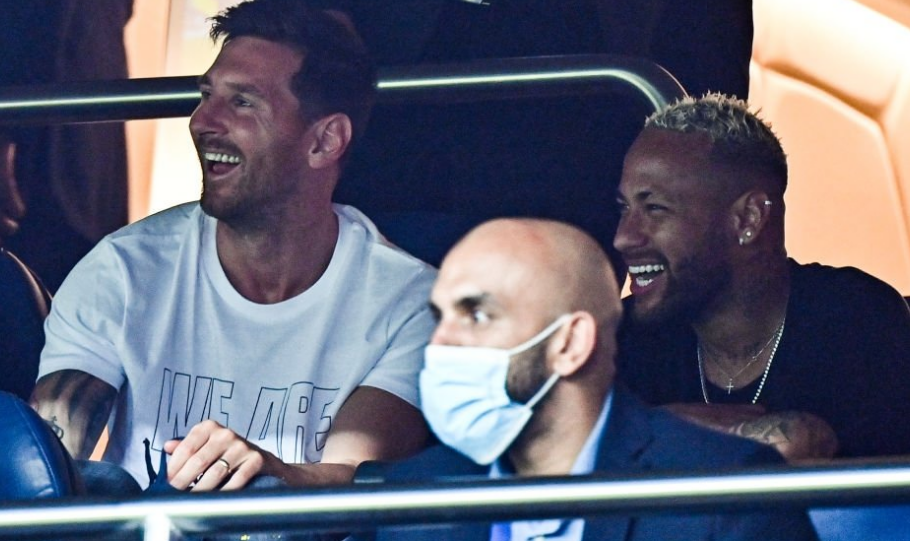 猛龙主帅：联盟就是这样的，有些球员总能获得更多哨子（猛龙主帅不满：联盟一贯如此，某些球员总能得到哨声照顾）